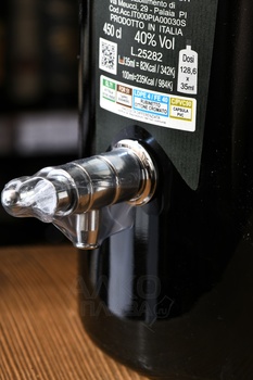 Morelli Moscato Riserva - граппа Морелли Москато Резерва 4.5 л в п/у