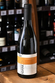 Adank Chardonnay Graubunden - вино Аданк Шардоне Граубюнден 2023 год 0.75 л белое сухое