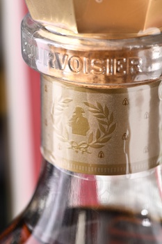 Courvoisier XO gift box - коньяк Курвуазье ИКСО 0.7 л п/у