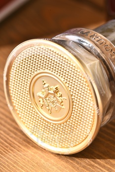 Courvoisier XO gift box - коньяк Курвуазье ИКСО 0.7 л п/у