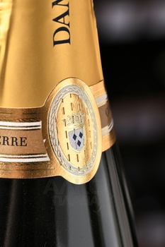 Comt Audoin de Dampierre Grande Cuvee gift box - шампанское Комт Одуан де Дампьер Гран Кюве 0.75 л в п/у