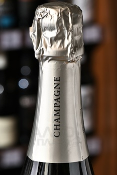 Champagne Blanc De Noirs Le Guedard - шампанское Шампань Блан де Нуар Ле Гедар 2017 год 0.75 л брют белое