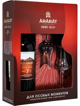Коньяк Арарат Ани 7 лет 0.7 л в п/у + 2 бокала
