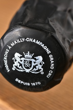 Lucien Roguet Blanc de Blancs Grand Cru - шампанское Люсьен Роге Блан де Блан Гранд Крю 0.75 л белое брют