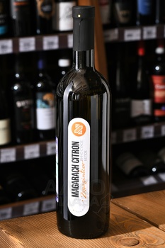 Вино Звягинцев Цитронный Магарача 0.75 л белое сухое