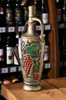 Вино Саперави Джорджиа Кантри Вайнс 1 л красное сухое в глиняном кувшине