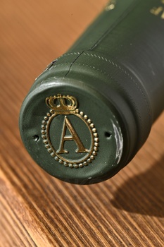 Aleksandrovic Trijumf Sauvignon Blanc - вино Александрович Триумф Совиньон Блан 0.75 л белое сухое