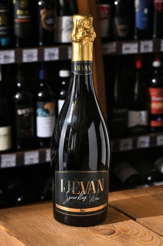 Вино игристое Иджеван Кангун Лалвари 0.75 л белое брют