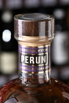 Rakija Perun - ракия Перун Сливовая 0.7 л