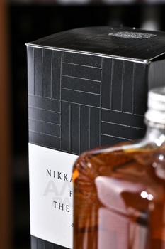Nikka From The Barrel - виски Никка Фром зе Бэррел 0.5 л в п/у