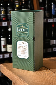 Bushmills Cask Reserve 21 Years Old - виски Бушмилз Каск Резерв 21 год 0.7 л в п/у